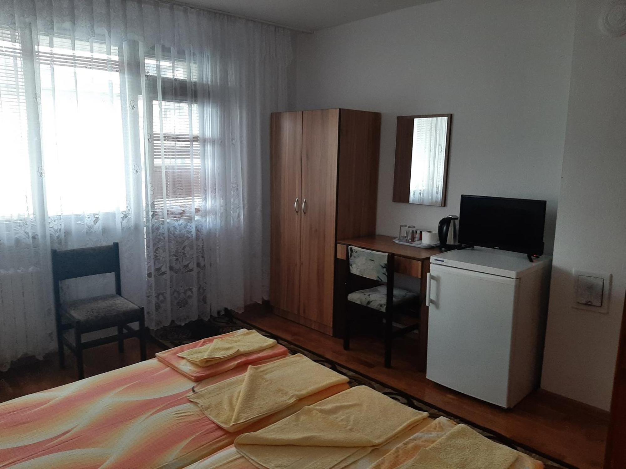 Къща За Гости Петрови Primorsko Camera foto
